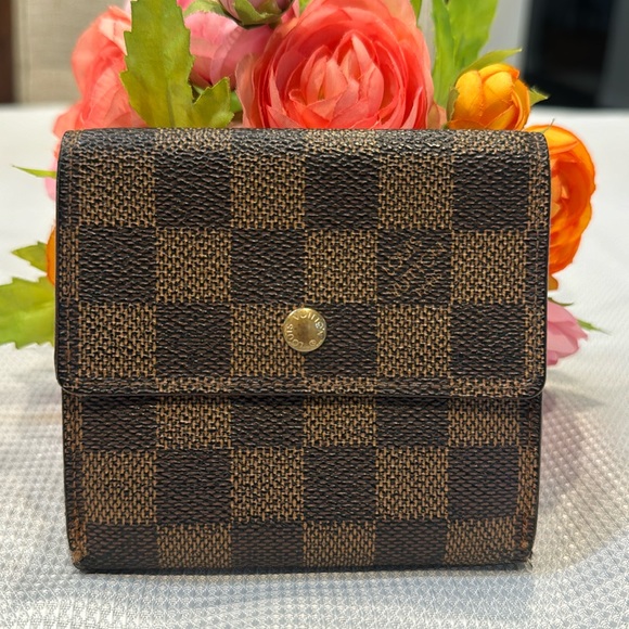 Authentic Louis Vuitton Damier Ebene wallet - Picture 1 of 11